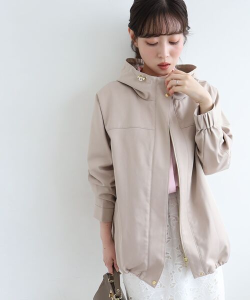 le.coeur blanc(ルクールブラン)の「ツイルストレッチフードブルゾン(ブルゾン・レディース・アイボリー/カーキオリーブ/ネイビー/キャメル/ベージュ/チャコールグレー・38)」の20枚目の写真