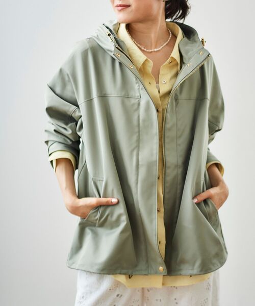 le.coeur blanc（ルクールブラン）の「ツイルストレッチフードブルゾン（ブルゾン・レディース・アイボリー/カーキオリーブ/ネイビー/キャメル/ベージュ/チャコールグレー・38）」の10枚目の写真