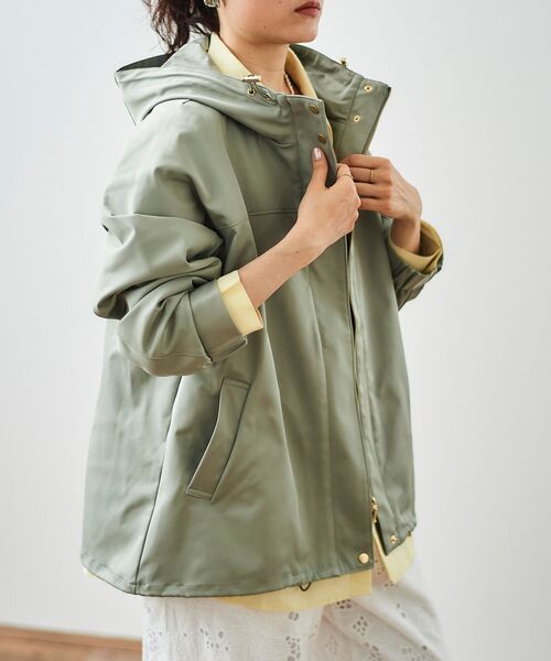 le.coeur blanc（ルクールブラン）の「ツイルストレッチフードブルゾン（ブルゾン・レディース・アイボリー/カーキオリーブ/ネイビー/キャメル/ベージュ/チャコールグレー・38）」の13枚目の写真