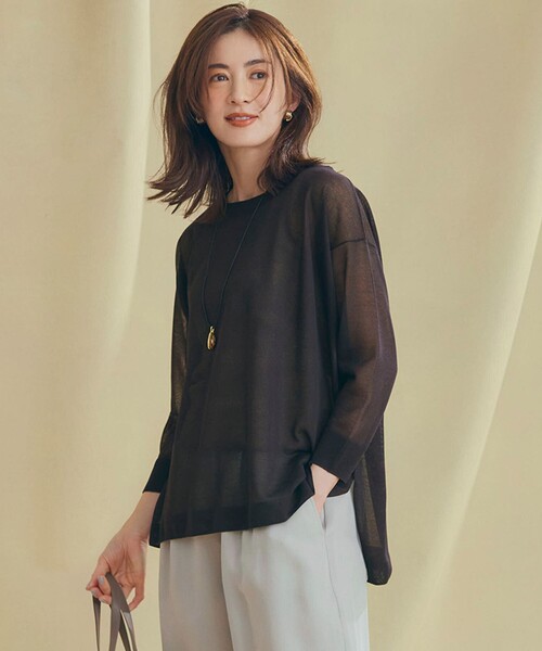 23区 S(ニジュウサンクチイサイサイズ)の「【洗える】シャイニーシアー ボートネック ニット(ニット/セーター・レディース・スカイブルー系/ダークブラウン系/ブラック系1/ベージュ系/ライトグレー系1・32)」の4枚目の写真