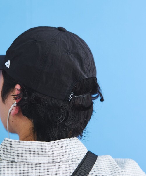 POLeR（ポーラー）の「POLeR × FREAK'S STORE/ポーラー × フリークスストア 別注 NYLON CLASSIC BASEBALL CAP ナイロン クラシックベースボールキャップ（キャップ・メンズ・ブラック/ベージュ/ネイビー・ONE SIZE）」の12枚目の写真
