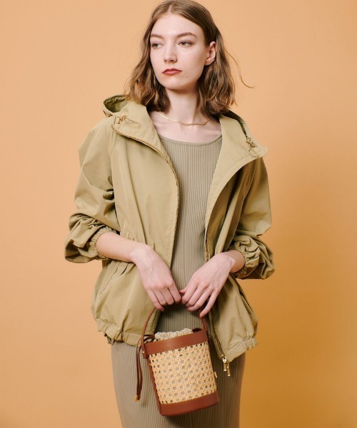 25SS新作美品✨定価半額！アルアバイルヴィエナラタンバケットショルダーバッグ allureville（アルアバイル）の「ヴィエナラタンバケット