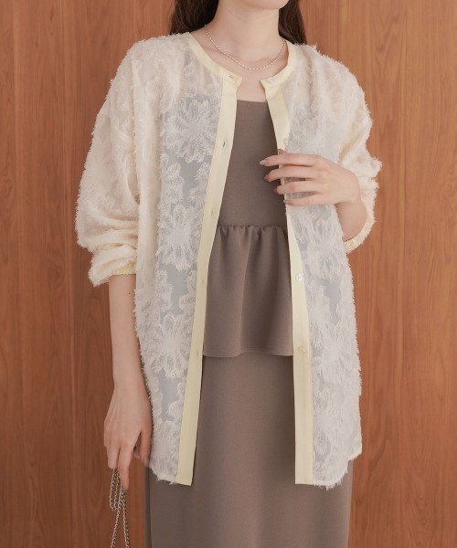 Bab(バブ)の「フェザージャガード前後2WAYロングブラウス(シャツ/ブラウス・レディース・アイボリー/ブラック・M)」の2枚目の写真