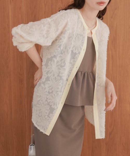 Bab(バブ)の「フェザージャガード前後2WAYロングブラウス(シャツ/ブラウス・レディース・アイボリー/ブラック・M)」の5枚目の写真