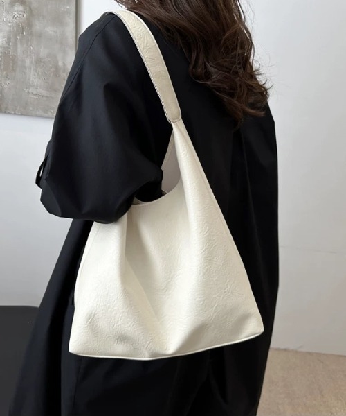 ad thie（アドティエ）の「ワンショルダー ビッグトートバッグ（トートバッグ・レディース・オフホワイト/ライトブラウン/ブラック・FREE）」の6枚目の写真