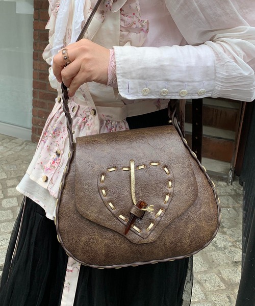 HEY!MrsROSE（ヘイミセスローズ）の「HEY! Mrs ROSE(ヘイ！ミセスローズ)ステッチハートショルダー（ショルダーバッグ・レディース・ブラウン/チェック/ネイビー・FREE）」の5枚目の写真