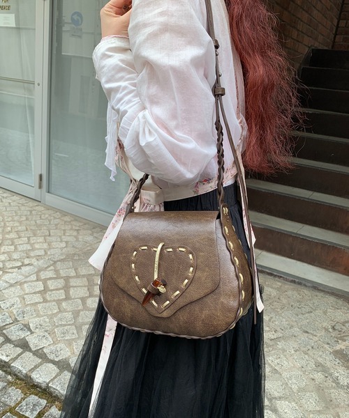 HEY!MrsROSE（ヘイミセスローズ）の「HEY! Mrs ROSE(ヘイ！ミセスローズ)ステッチハートショルダー（ショルダーバッグ・レディース・ブラウン/チェック/ネイビー・FREE）」の11枚目の写真