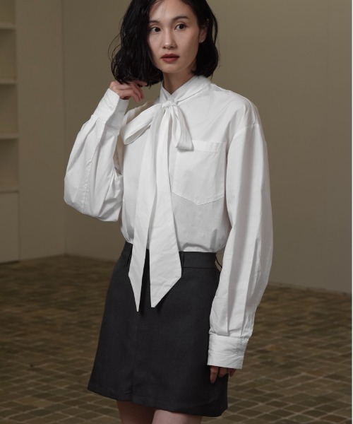 lawgy(ラウジー)の「over size ribbon shirt / オーバーサイズリボンシャツ(シャツ/ブラウス・レディース・ホワイト/ブルー/グレー・FREE)」の5枚目の写真