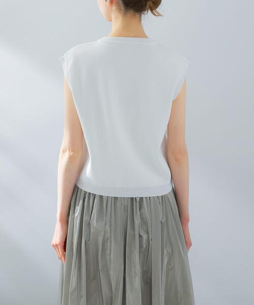 URBAN RESEARCH ROSSO WOMEN（アーバンリサーチ　ロッソ）の「フラワーモチーフニットベスト（ベスト・レディース・ホワイト/ブラック・FREE）」の19枚目の写真