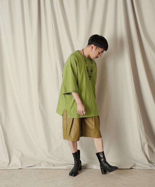 Aphlotus(アプロタス)の「パイピングスリット クルーネック カフスリブ H/S カットソー(Tシャツ/カットソー・メンズ・クリーム/ライトオリーブ/スミクロ・SMALL/MEDIUM/LARGE)」の10枚目の写真