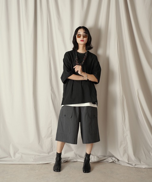 Aphlotus(アプロタス)の「パイピングスリット クルーネック カフスリブ H/S カットソー(Tシャツ/カットソー・メンズ・クリーム/ライトオリーブ/スミクロ・SMALL/MEDIUM/LARGE)」の17枚目の写真