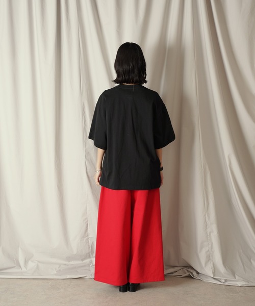 Aphlotus(アプロタス)の「パイピングスリット クルーネック カフスリブ H/S カットソー(Tシャツ/カットソー・メンズ・クリーム/ライトオリーブ/スミクロ・SMALL/MEDIUM/LARGE)」の22枚目の写真