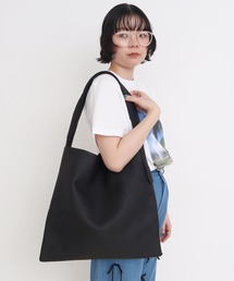 I am I in fact（アイアムアイインファクト）の「マーケット