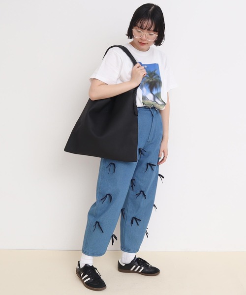 I am I in fact...（アイアムアイインファクト）の「PUF ONE HANDLE TOTE/L（ショルダーバッグ・レディース・ブラック・FREE）」の10枚目の写真