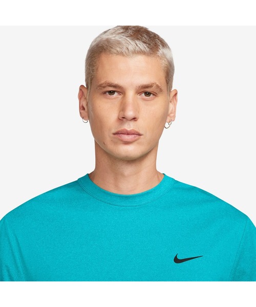 NIKE（ナイキ）の「ナイキ NIKE ナイキ ユニバーサル コア S/S トップ（Tシャツ/カットソー・メンズ・ブラック/ブルー/ホワイト・S/M/L/LL/3L）」の7枚目の写真