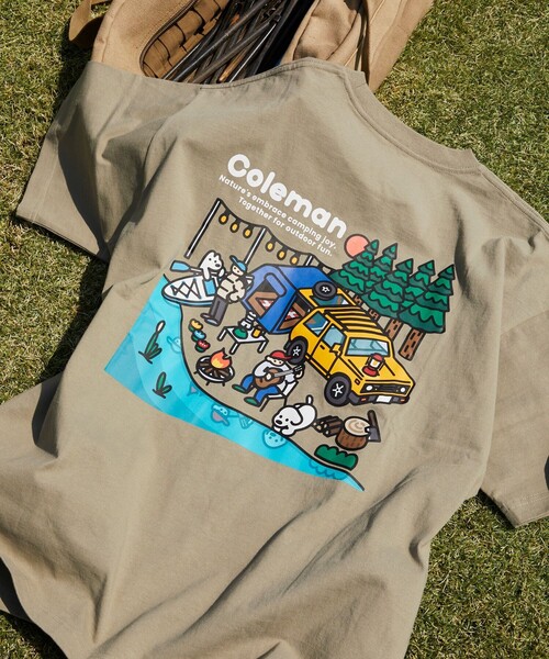COLEMAN（コールマン）の「Coleman/コールマン Coleman×matsui×FREAK'S STORE 別注 コールマン matsui lake sied SS TEE バックプリント クルーネック 半袖T（Tシャツ/カットソー・メンズ・ライトグレー/オリーブ/ホワイト/チャコールグレー・LARGE/SMALL/MEDIUM）」の4枚目の写真