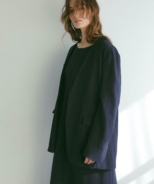 ETRE TOKYO(エトレトウキョウ)の「リネンノーカラージャケット(ノーカラージャケット・レディース・ベージュ/ネイビー・S/M)」の4枚目の写真