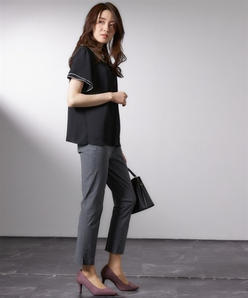 7days Life Styling(セブンデイズライフスタイリング)の「配色フレア袖ブラウス(カットソー裏地付)<大きいサイズ有>(シャツ/ブラウス・レディース・グレイッシュベージュ/ブラック/オフホワイト・S/M/L/LL/3L)」の16枚目の写真
