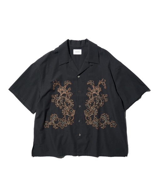 superNova.(スーパーノヴァ)の「superNova. / スーパーノヴァ Aloha shirt - Flower chain embroidery コットンブロード 花柄刺しゅう 半袖シャツ(シャツ/ブラウス・メンズ・ブラック/ネイビー・SMALL/MEDIUM)」の4枚目の写真