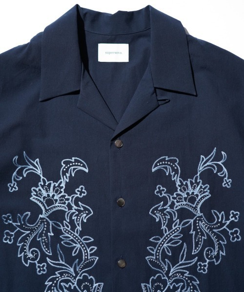 superNova.(スーパーノヴァ)の「superNova. / スーパーノヴァ Aloha shirt - Flower chain embroidery コットンブロード 花柄刺しゅう 半袖シャツ(シャツ/ブラウス・メンズ・ブラック/ネイビー・SMALL/MEDIUM)」の15枚目の写真