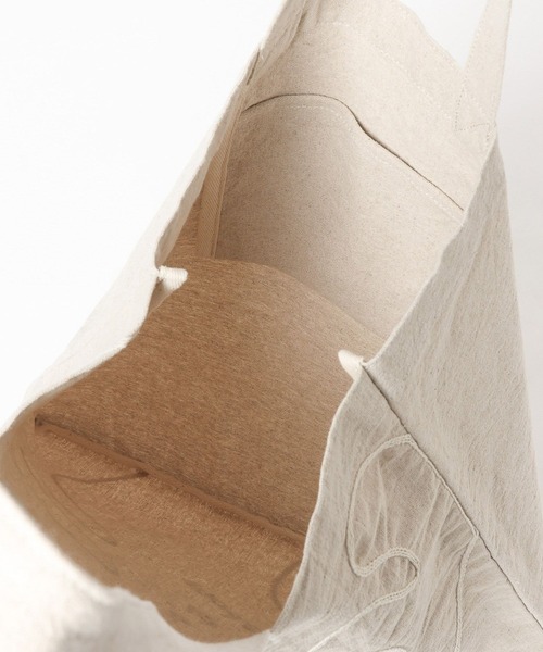 LEPSIM（レプシィム）の「コード刺繍BIGトート　451460（トートバッグ・レディース・オフホワイト/ベージュ・ONE SIZE）」の20枚目の写真