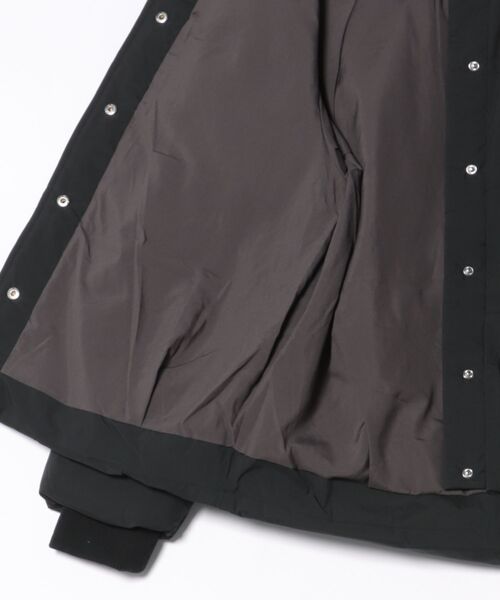 INTERPLANET（インタープラネット）の「エアリーノーカラーピュアダウン（ダウンジャケット/コート・レディース・ブラック/アイボリー/チャコールグレー・FREE）」の19枚目の写真