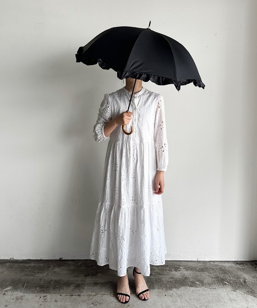 COMMON WARE(コモンウェアー)の「NT:UVフレンチフリルドーム 日傘 晴雨兼用(長傘・レディース・モカ/アイボリー/ブラック・FREE)」の1枚目の写真