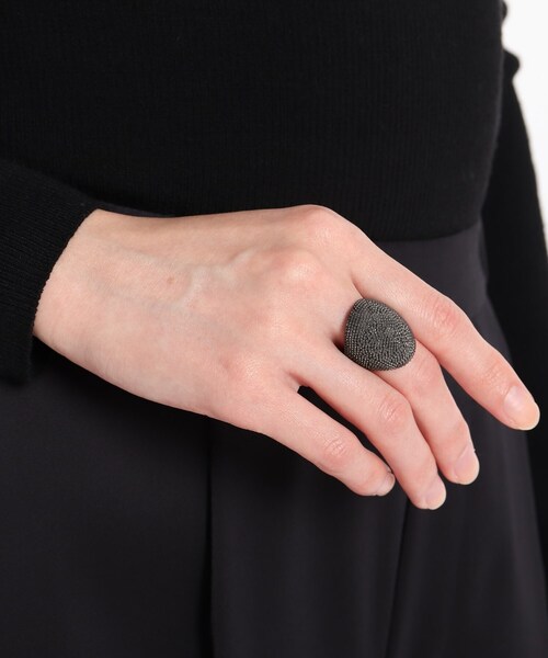 HIROKO HAYASHI(ヒロコハヤシ)の「RICAMO(リカーモ)指輪(リング・レディース・ゴールド/シルバー/ブラック・00/01)」の12枚目の写真