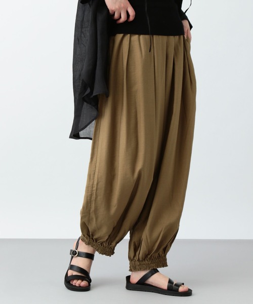 studio CLIP（スタディオクリップ）の「《natural by clip》タックボリュームパンツ[プチサイズあり]（その他パンツ・レディース・ベージュ/オフホワイト/ブラック・FREE/PF）」の16枚目の写真