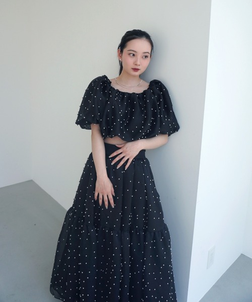 EIMY ISTOIRE(エイミーイストワール)の「パールスタッズオフショルブラウス(シャツ/ブラウス・レディース・ブラック/ピンクベージュ/ホワイト・F)」の16枚目の写真