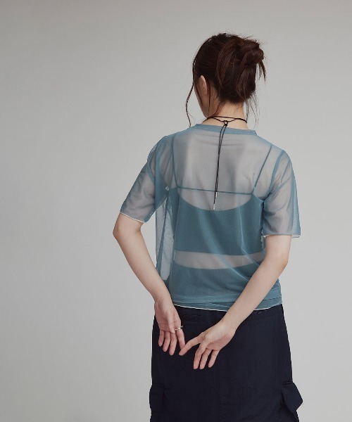 W:Huku(フーク)の「配色 パイピング シアー トップス / 半袖 ハーフスリーブ(Tシャツ/カットソー・レディース・オフホワイト/ブルー系/ブラック・L/M)」の9枚目の写真