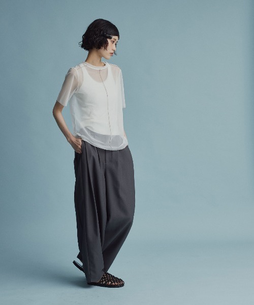 W:Huku(フーク)の「配色 パイピング シアー トップス / 半袖 ハーフスリーブ(Tシャツ/カットソー・レディース・オフホワイト/ブルー系/ブラック・L/M)」の11枚目の写真