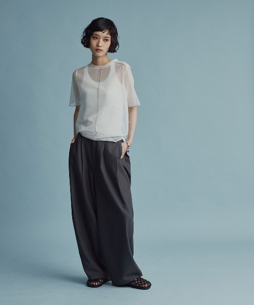 W:Huku(フーク)の「配色 パイピング シアー トップス / 半袖 ハーフスリーブ(Tシャツ/カットソー・レディース・オフホワイト/ブルー系/ブラック・L/M)」の16枚目の写真
