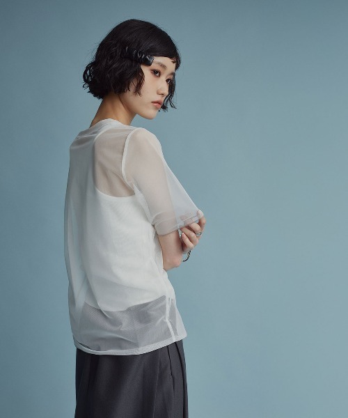 W:Huku(フーク)の「配色 パイピング シアー トップス / 半袖 ハーフスリーブ(Tシャツ/カットソー・レディース・オフホワイト/ブルー系/ブラック・L/M)」の17枚目の写真