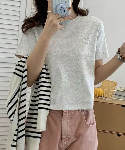 【SALE】【Rinascimento】ハートワンポイントTシャツ▼☆ITRIN124701 tシャツ ワンポイントハート刺繍Tシャツ レディース : ZOZOTOWN