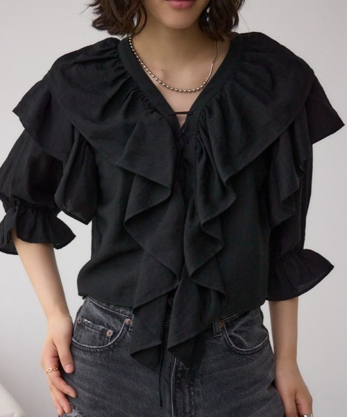 AZUL by moussy(アズールバイマウジー)の「ラッフルフリル5分袖ブラウス(シャツ/ブラウス・レディース・ブラック/ピンク/アイボリー・FREE)」の3枚目の写真