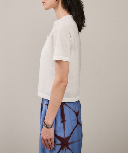 SALON adam et rope'（サロン アダム エ ロペ）の「クロップドハーフスリーブリネンニット［ドライタッチ・洗える］（Tシャツ/カットソー・レディース・カーキ/ブラック/オフホワイト/ブルー/ピンク・FREE）」の20枚目の写真