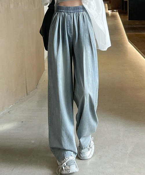 DAY CLOSET(デイ クローゼット)の「【大きいサイズ有/接触冷感】タック入り デニム風 リラックス ワイド イージーパンツ レディース(スウェットパンツ・レディース・ブラック/ホワイト/ブルー・S/XL/M/L)」の9枚目の写真