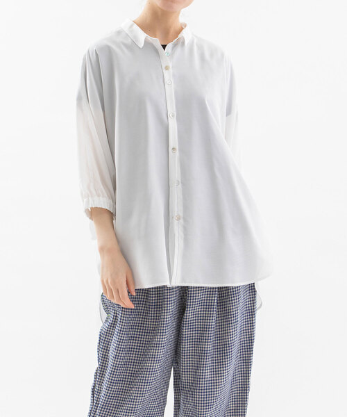 nop de nod(ノップドゥノッド)の「Cloche COOL ローン6分袖シアーシャツ(シャツ/ブラウス・レディース・ブラック/オフホワイト/ブルー・M)」の2枚目の写真