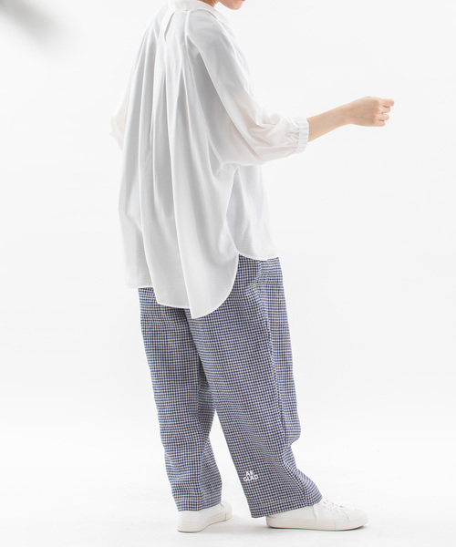 nop de nod(ノップドゥノッド)の「Cloche COOL ローン6分袖シアーシャツ(シャツ/ブラウス・レディース・ブラック/オフホワイト/ブルー・M)」の18枚目の写真