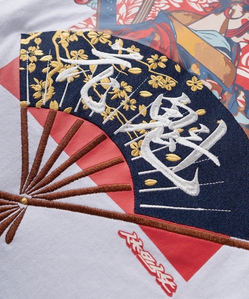 SlashDate(スラッシュデイト)の「【84】「休日少女」 和柄デザイン 刺繍ミックス バックプリント 半袖Tシャツ オーバーサイズ(Tシャツ/カットソー・レディース・ホワイト/ホワイト系その他/ブラック系その他/ホワイト系その他2/ブラック/ブラック系その他2・M/L)」の18枚目の写真