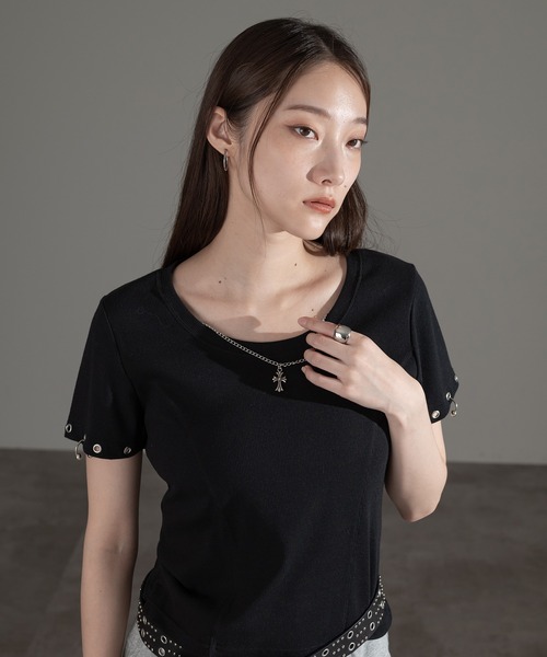 apres jour mignon(アプレジュールミニョン)の「アクセ付きショートスリーブトップス【ZOZOTOWN限定アイテム】(Tシャツ/カットソー・レディース・チャコールグレー/杢グレー/ブラック・フリー/X-LARGE)」の4枚目の写真