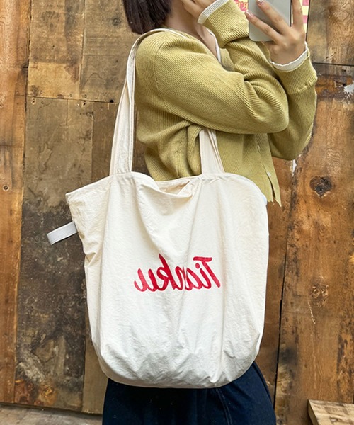 florist（フローリスト）の「【A4収納・軽い◎】ドロストポップカラートートバッグ/推し活バッグ/参戦バッグ（トートバッグ・レディース・ライトグリーン/レッド/グレー/ライトイエロー/ホワイト/ブラック・FREE）」の2枚目の写真