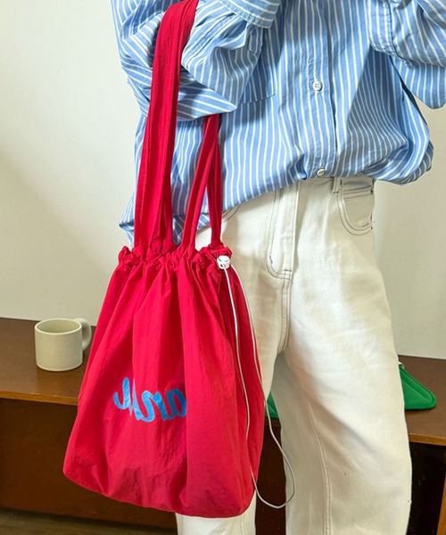 florist（フローリスト）の「【A4収納・軽い◎】ドロストポップカラートートバッグ/推し活バッグ/参戦バッグ（トートバッグ・レディース・ライトグリーン/レッド/グレー/ライトイエロー/ホワイト/ブラック・FREE）」の13枚目の写真