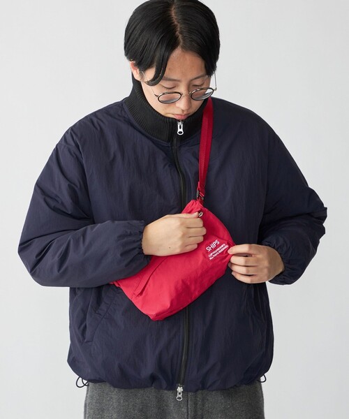 SHIPS(シップス)の「【WEB限定】SHIPS: 60/40クロス ミニ ショルダー バッグ(ショルダーバッグ・メンズ・レッド/ネイビー/ブラック/グレー・ONE SIZE)」の6枚目の写真