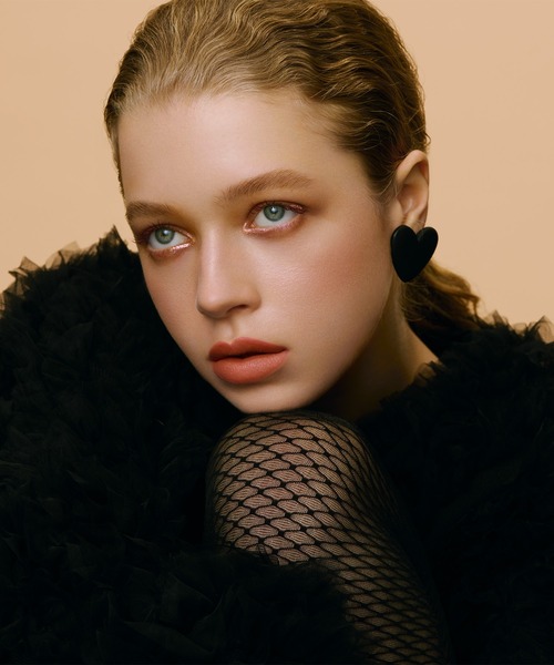 Celvoke(セルヴォーク)の「Celvoke / ルミナスドーム ブラッシュ(チーク・レディース・EX01 スパークリングサイレンス/EX02 サンリットピーチ/EX04 ロージィライズ/EX03 ハッピーブリップ・FREE)」の13枚目の写真