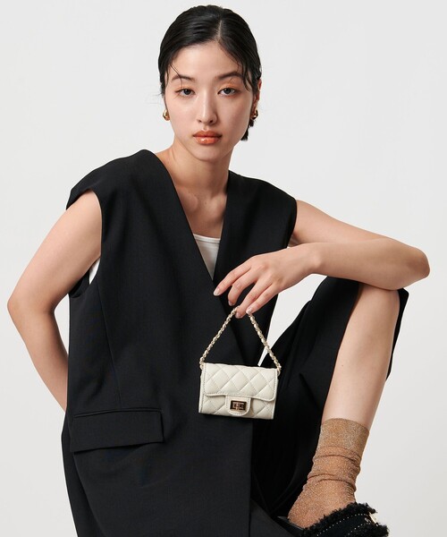 UNITED ARROWS(ユナイテッドアローズ)の「マイクロ マルチ ウォレット(財布・レディース・オフホワイト/ブラック・FREE)」の8枚目の写真
