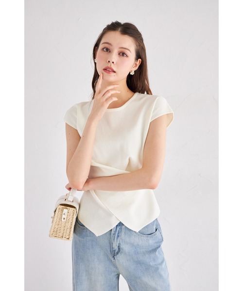 tocco closet(トッコ クローゼット)の「【ZOZO限定】アシンメトリードレープニットトップス(ニット/セーター・レディース・ブラック/その他/ホワイト・M)」の6枚目の写真