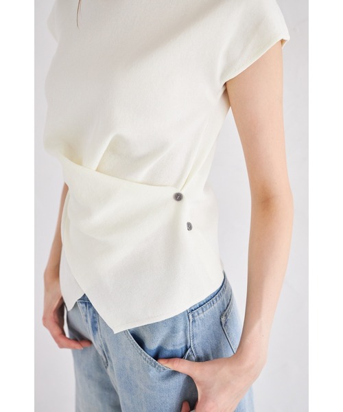 tocco closet(トッコ クローゼット)の「【ZOZO限定】アシンメトリードレープニットトップス(ニット/セーター・レディース・ブラック/その他/ホワイト・M)」の10枚目の写真