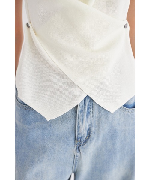 tocco closet(トッコ クローゼット)の「【ZOZO限定】アシンメトリードレープニットトップス(ニット/セーター・レディース・ブラック/その他/ホワイト・M)」の11枚目の写真